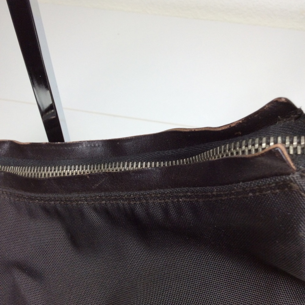 Auth GUCCI Black Nylon Canvas and Leather Tote Shoulder Bag Purse - Picture 15 of 16